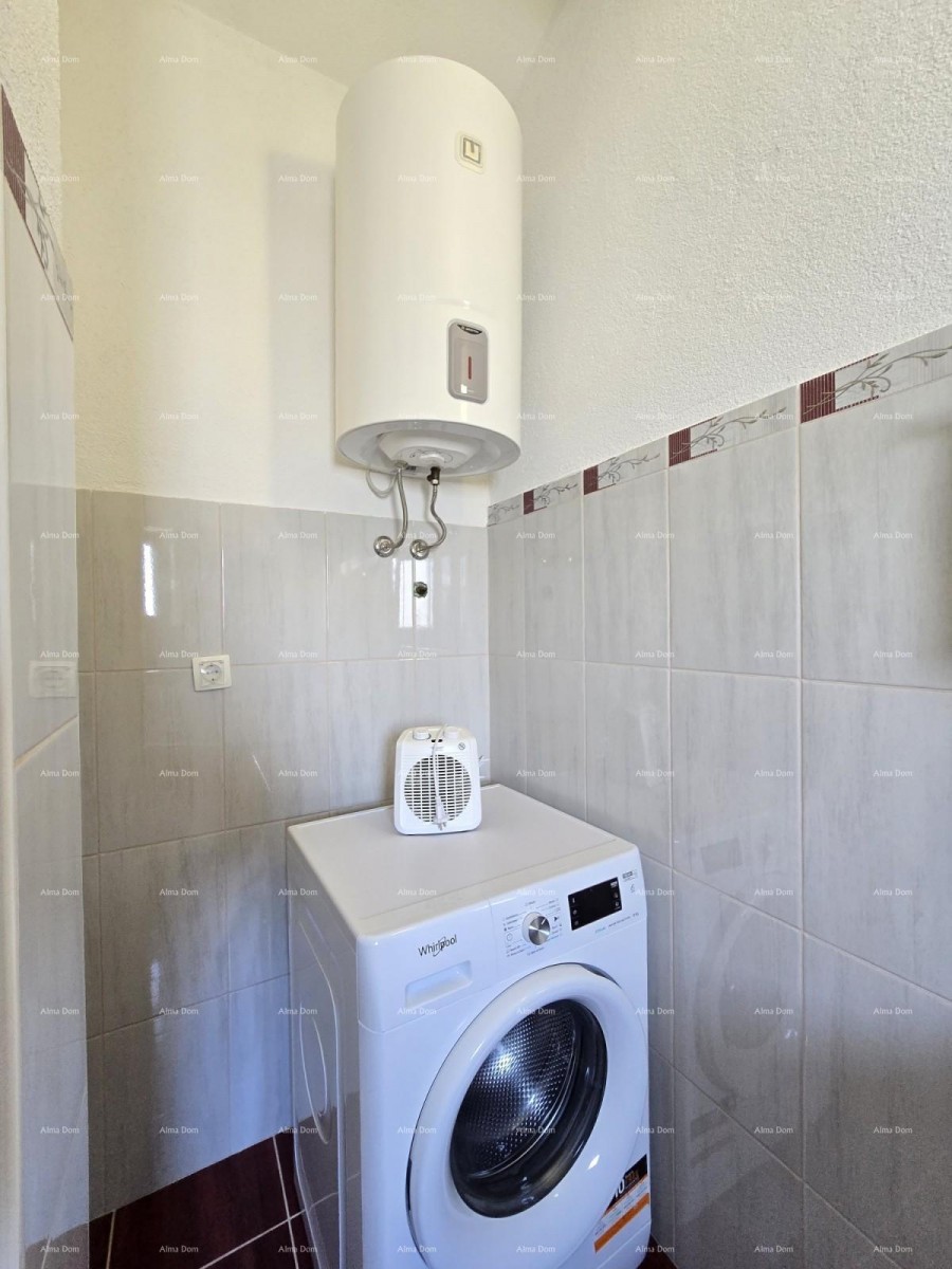 Zadnja hiša v vrsti, s jacuzzijem! Marčana. 30