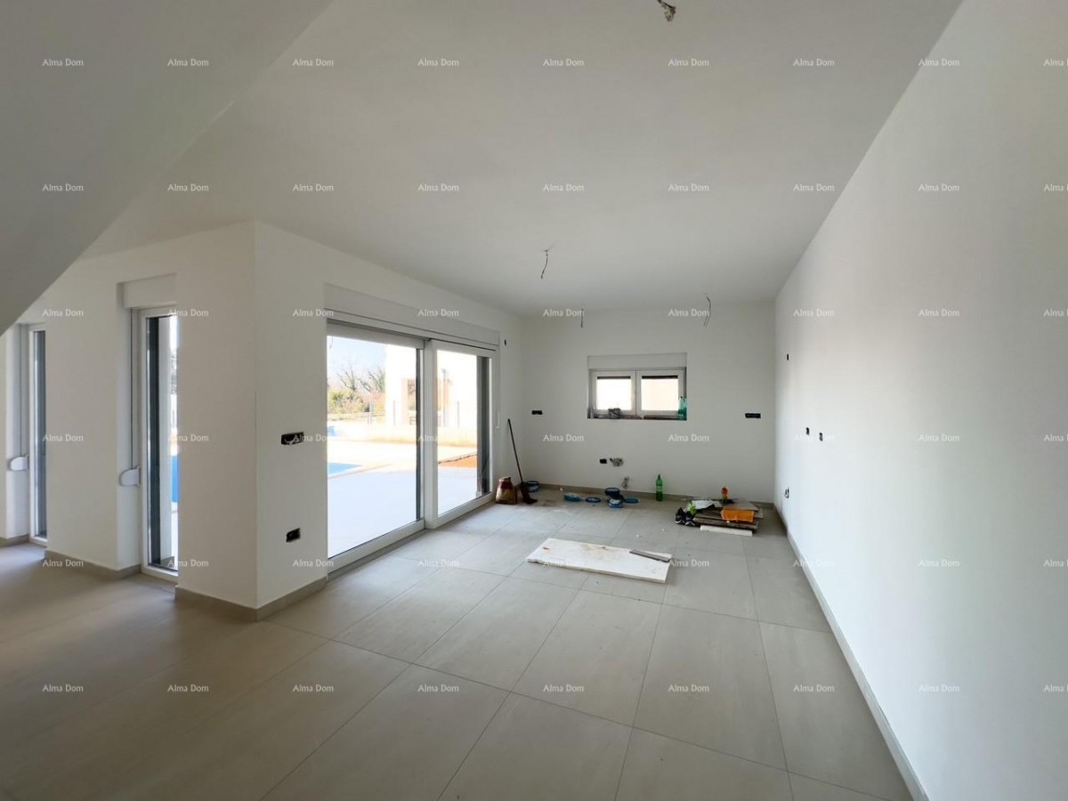 1 km do centra Medulina. Prodaja nove hiše s bazenom na odlični lokaciji, blizu morja! 11