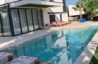 Продажа - Прекрасная, современная вилла с бассейном - умный дом, Фажана! Вид на море!