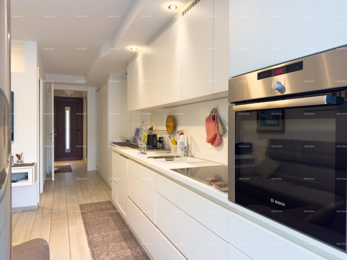 For sale: renovated apartment in Duga Uvala! 16