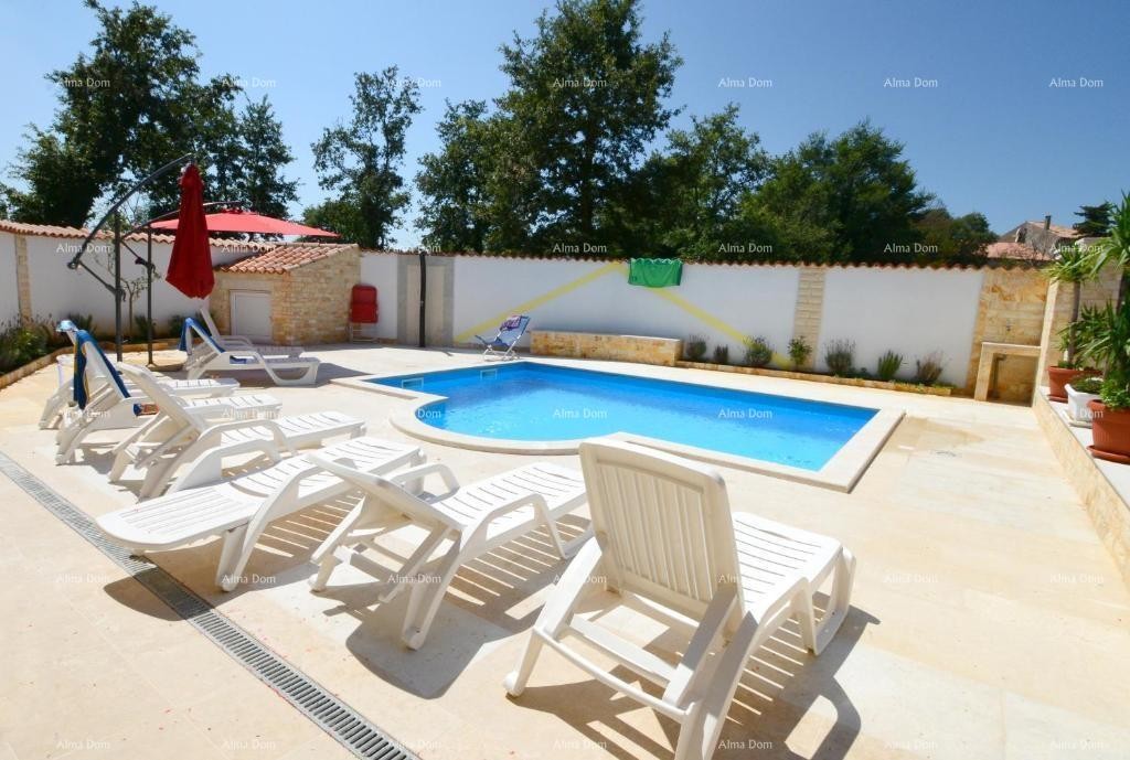 Sale - House with 4 residential units - vicinity of Višnjan! 4