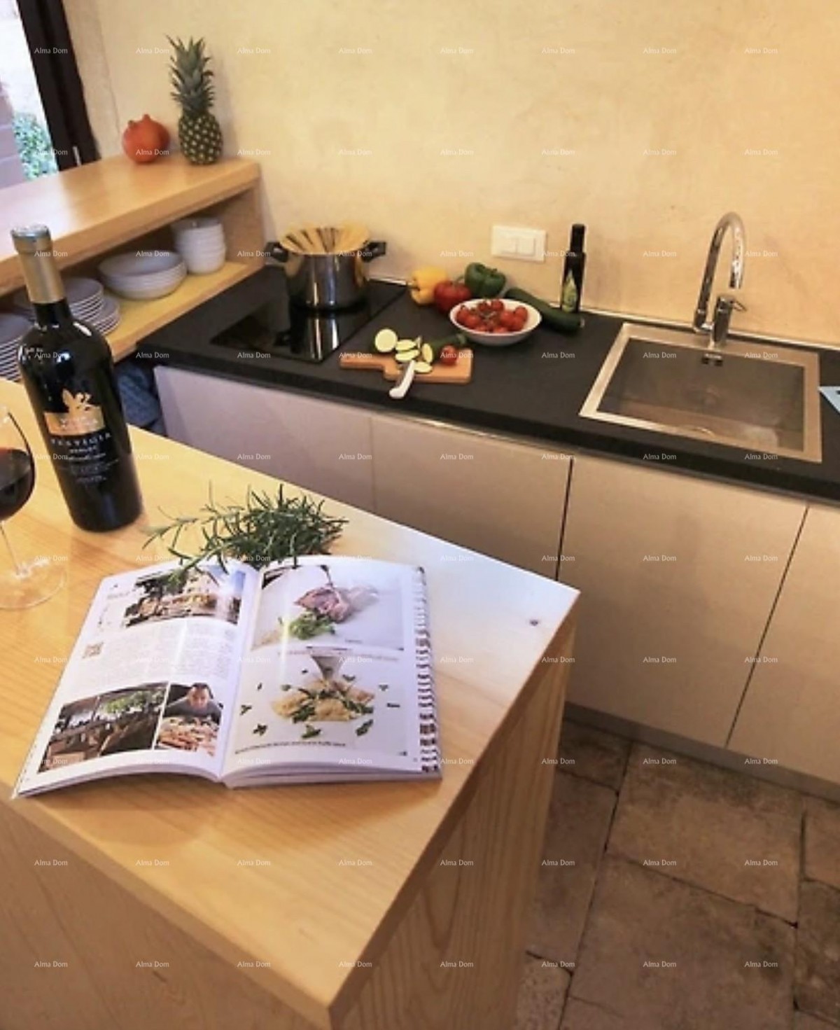 Отремонтировано! Продажа старой виллы 17 века в Водняне. 3