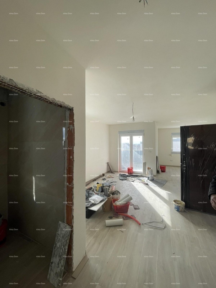 Prodaja hiše s tremi stanovi v Medulinu 15