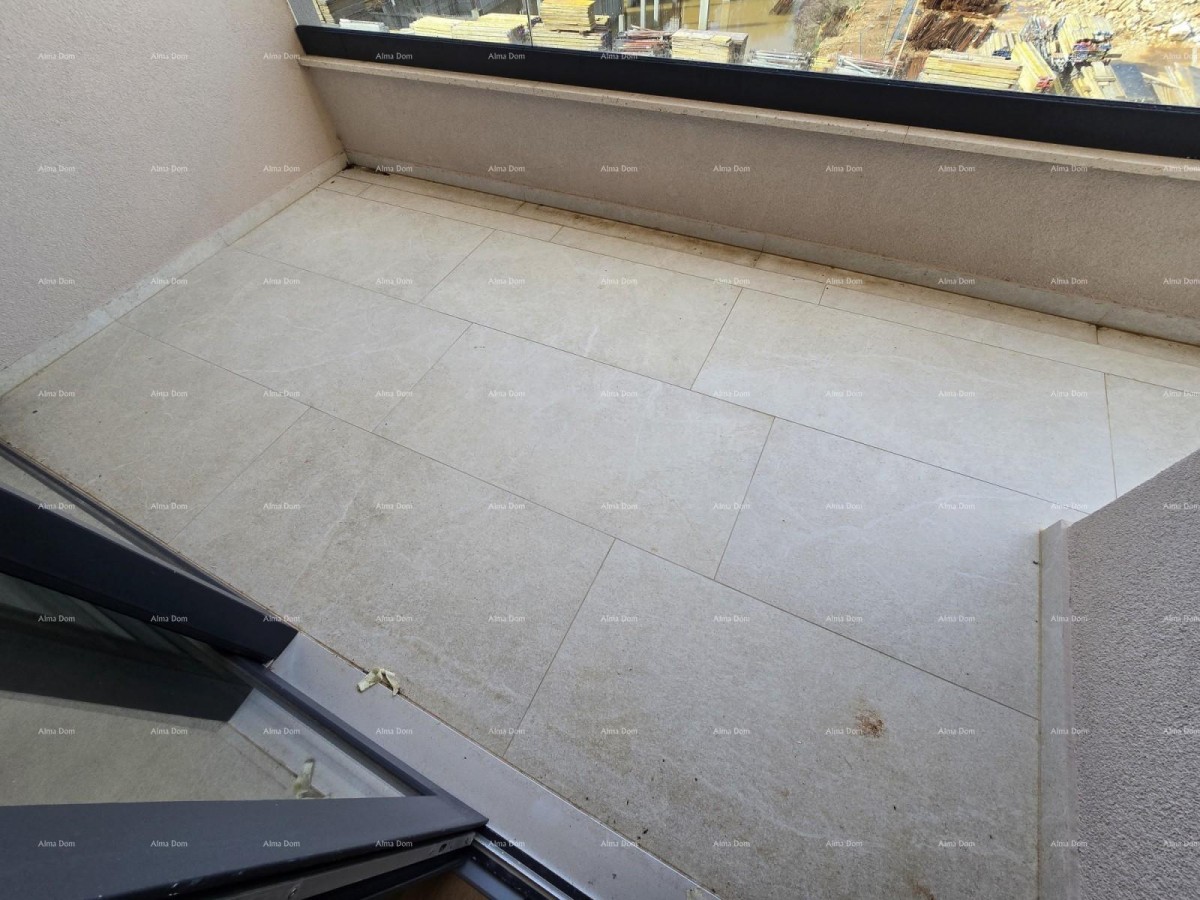 Novogradnja! Medulin! Prodaja. Dva nova objekta, 200 metrov do morja. Neposredna bližina hotela Medulin. 16