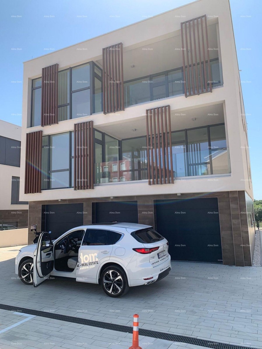 Novi, moderni, stanovanjski kompleks, Rovinj! Dvoetažno stanovanje s parkirnim in garažnim mestom! B4/A 10