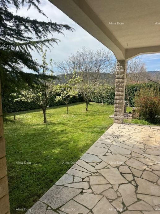 BUZET, AMPIA VILLA INDIPENDENTE CON GRANDE GIARDINO E VISTA MARE 2