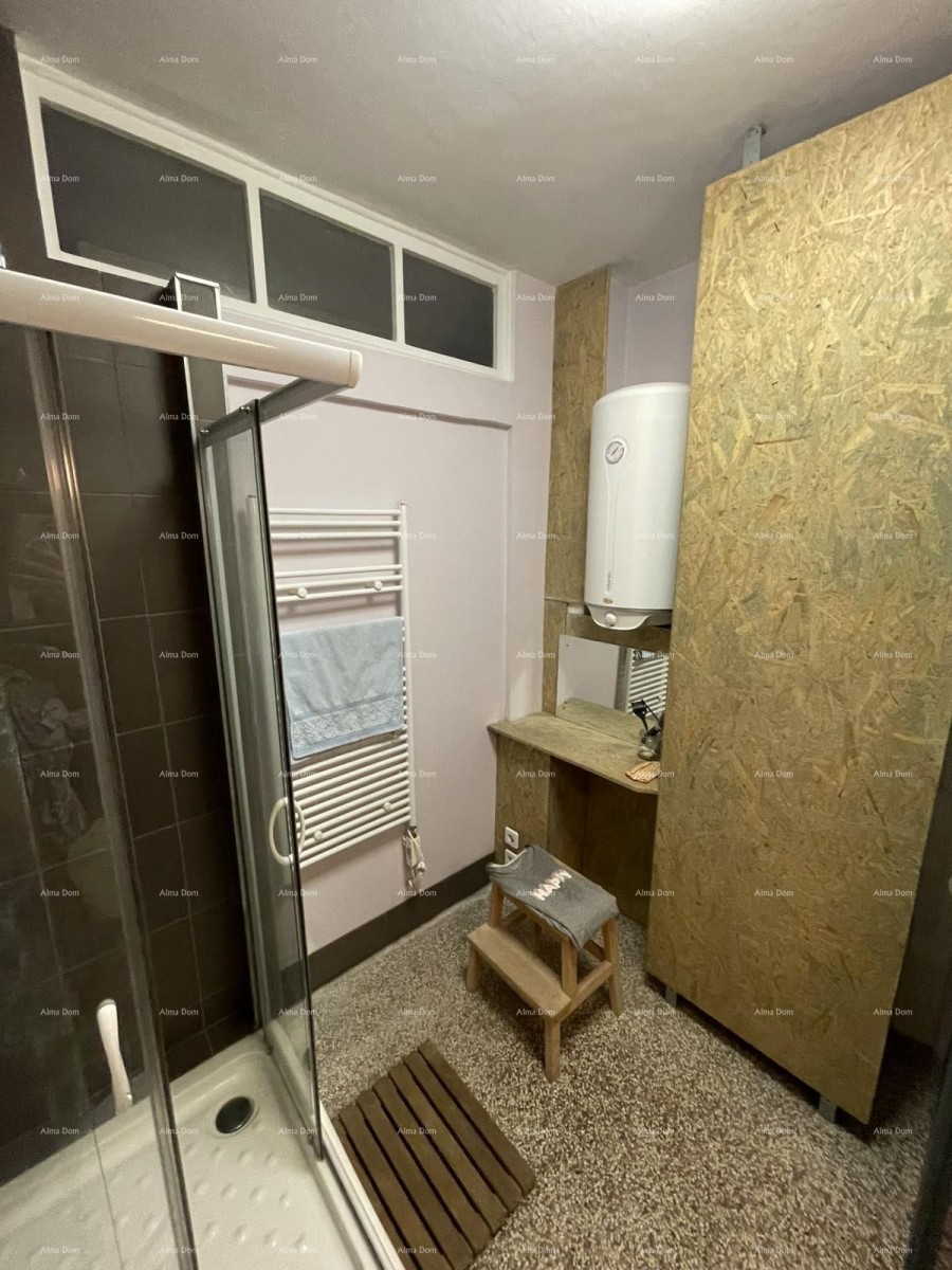 Pula, centar – Prostran trosoban stan od 76,38 m² s dvije terase 19