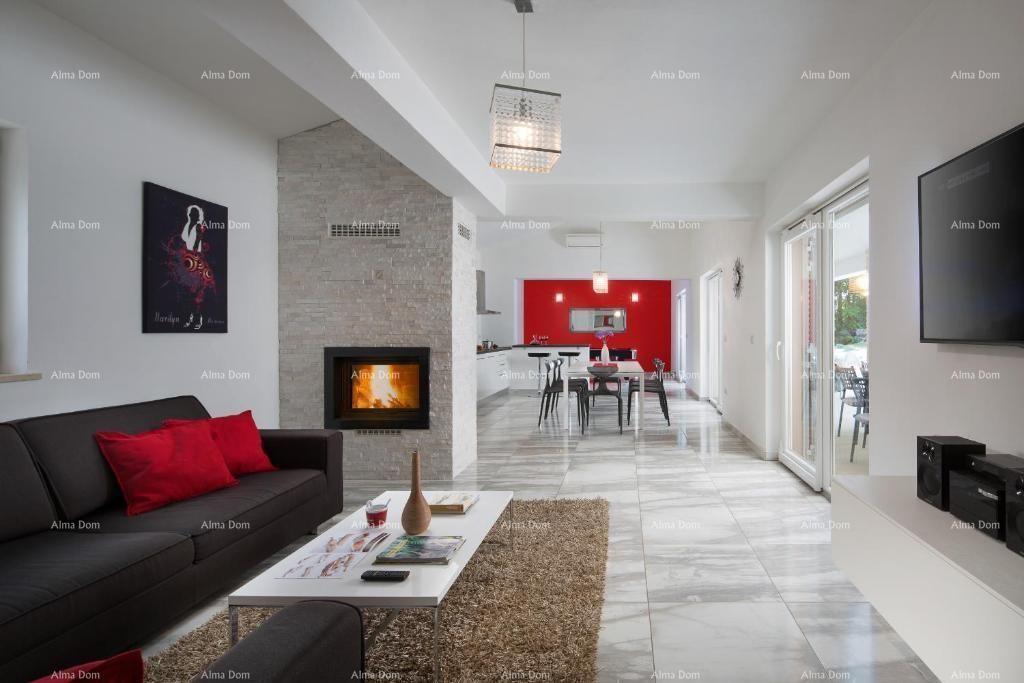 A villa with a swimming pool for sale, near Labin 11