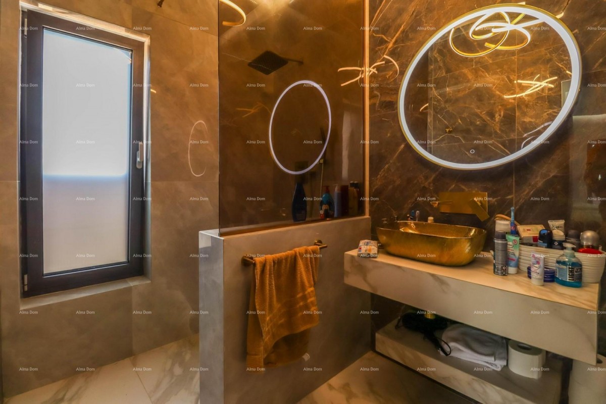 FOR SALE: Modern Detached Villa near Pula – Loborika. 34