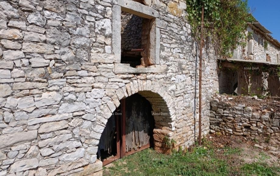 Kamena casa per ristrutturazione – vicinanza a Šišan 1