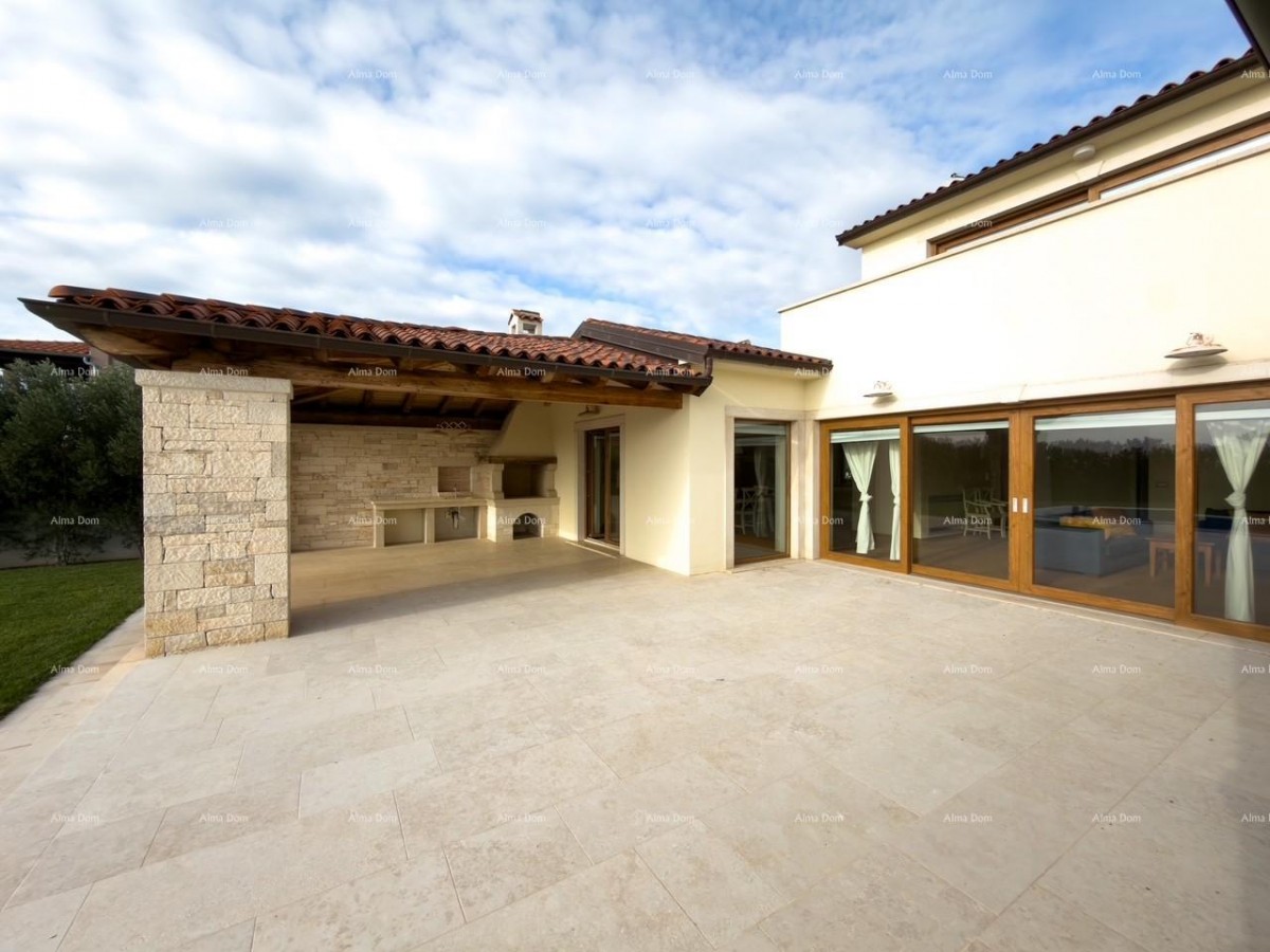 Vendiamo una villa con vista sui Brioni! 20