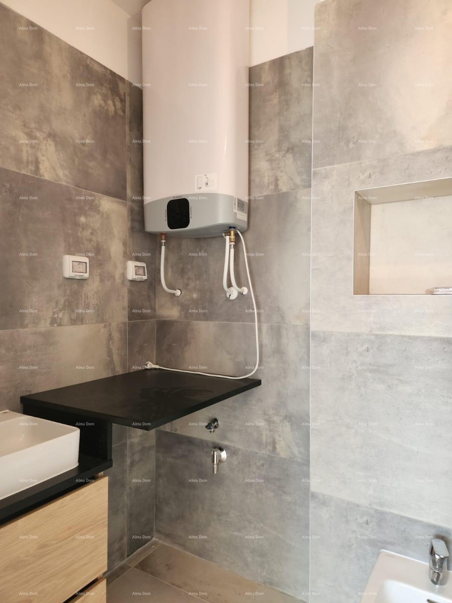 Современный оазис с бассейном и собственным садом в Банйолах 21