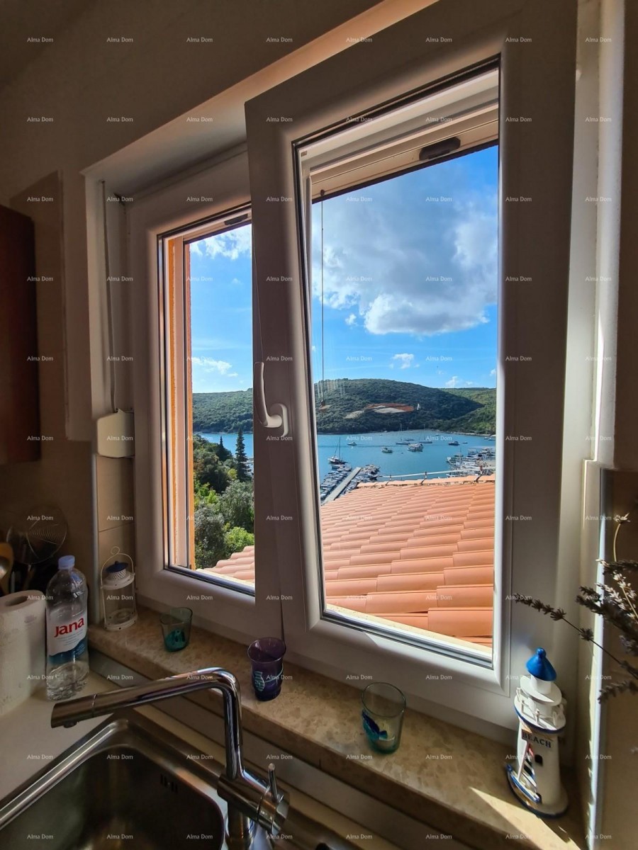 Apartman sa otvorenim  pogledom na uvalu i more. 15