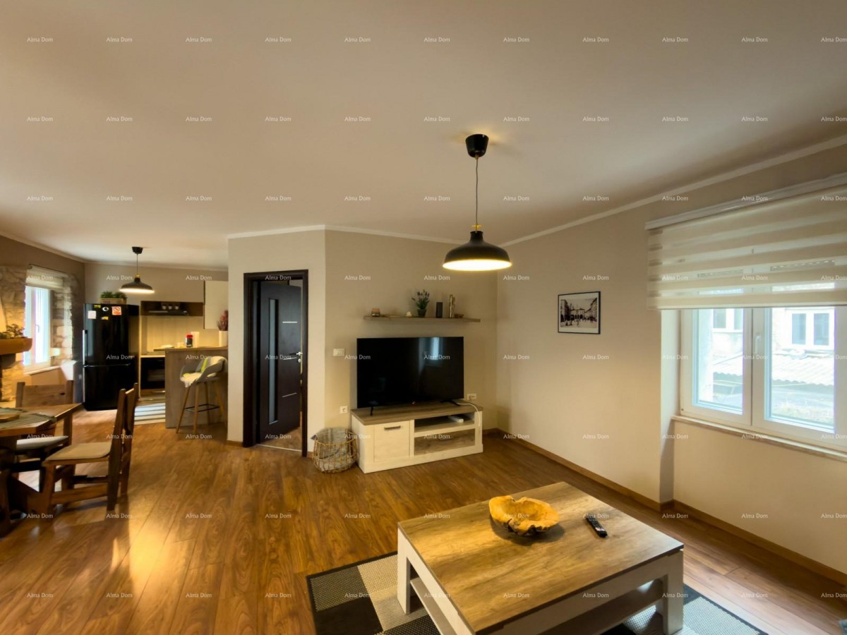 FORUM PEDESTRIAN ZONE. Sale of a beautifully decorated apartment in an attractive location, Pula, city center! 8