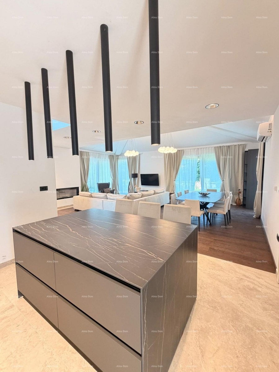VILLA MODERNA CON PISCINA – 5 KM DAL MARE, TAR 16