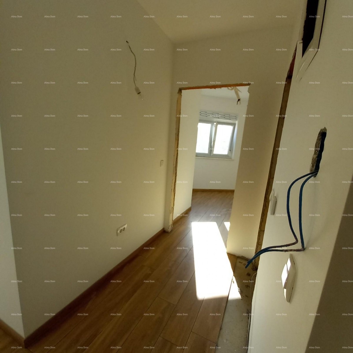 Stan u novogradnji sa garažnim mjestom. Medulin 23
