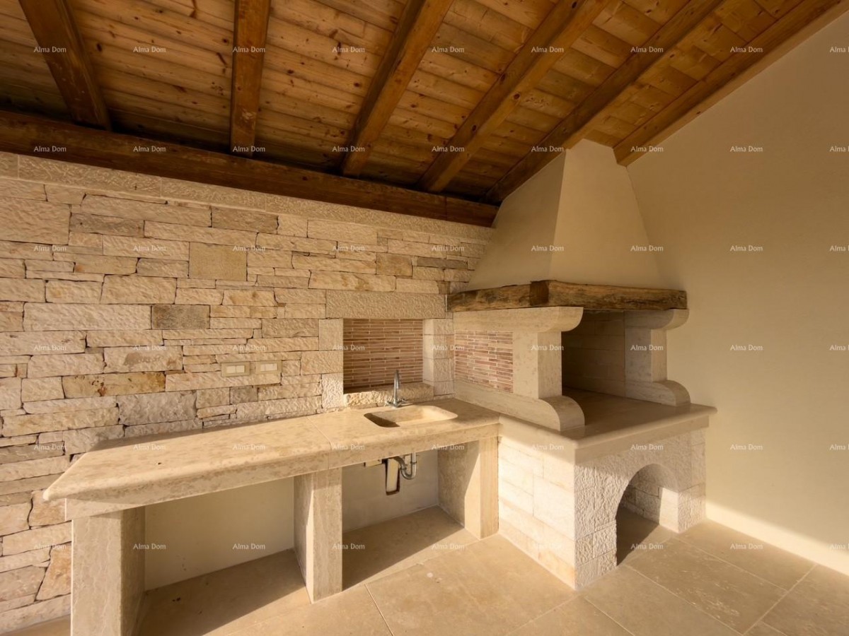 Vendiamo una villa con vista sui Brioni! 17