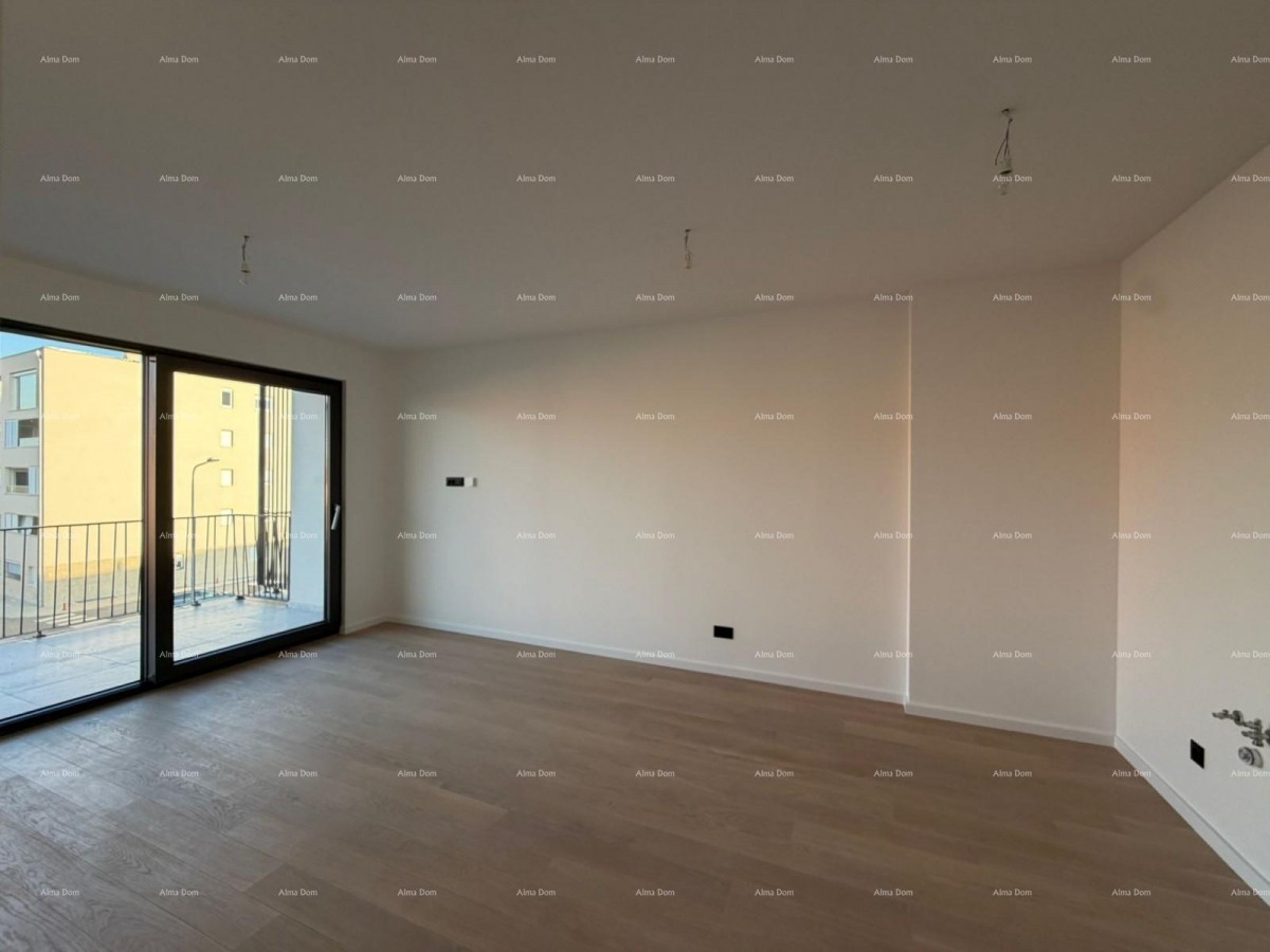 УМАГ – Новостройка! Квартира в современном жилом комплексе с двумя парковочными местами, S 2-22 22