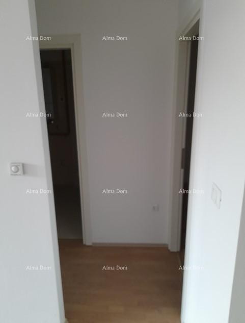 Top lokacija! Prodaja stana s garažnim parkirnim mjestom u neposrednoj blizini centra grada, Pula! 7