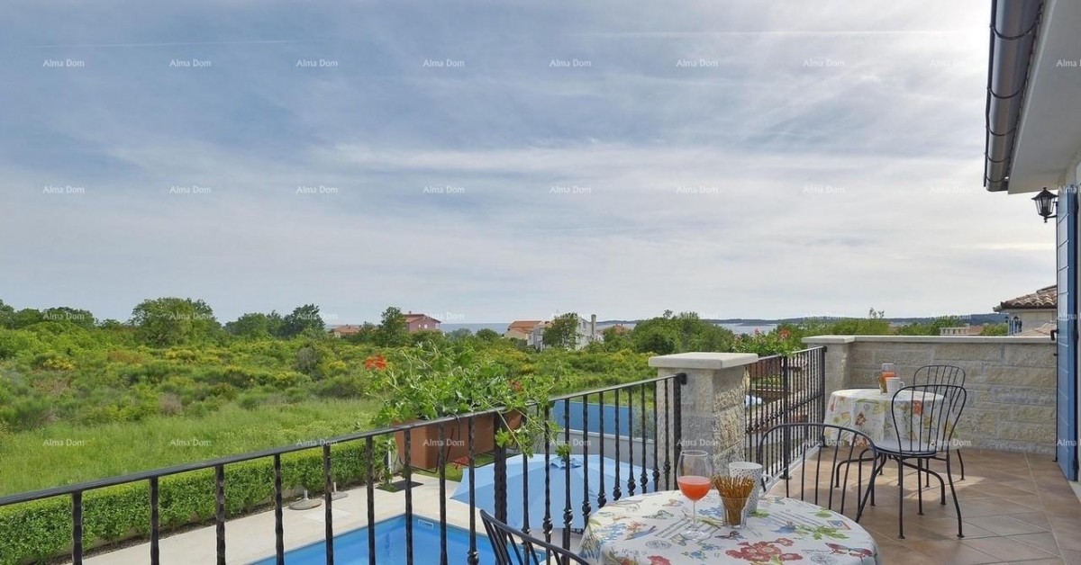 Vendita di bellissime ville con piscina in una posizione attraente, Pošesi, Medolino!  Community Verified icon 5