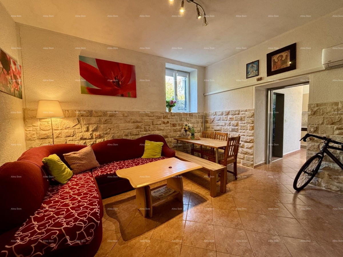 PULA, center – sale / apartment 55 m² with garden and parking space 2