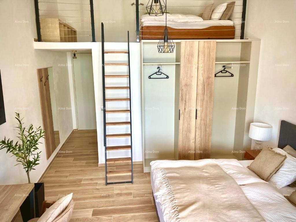 Bella e moderna casa in vendita, Parenzo 19