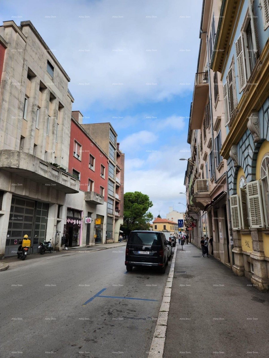 Продается квартира в центре Пулы 1