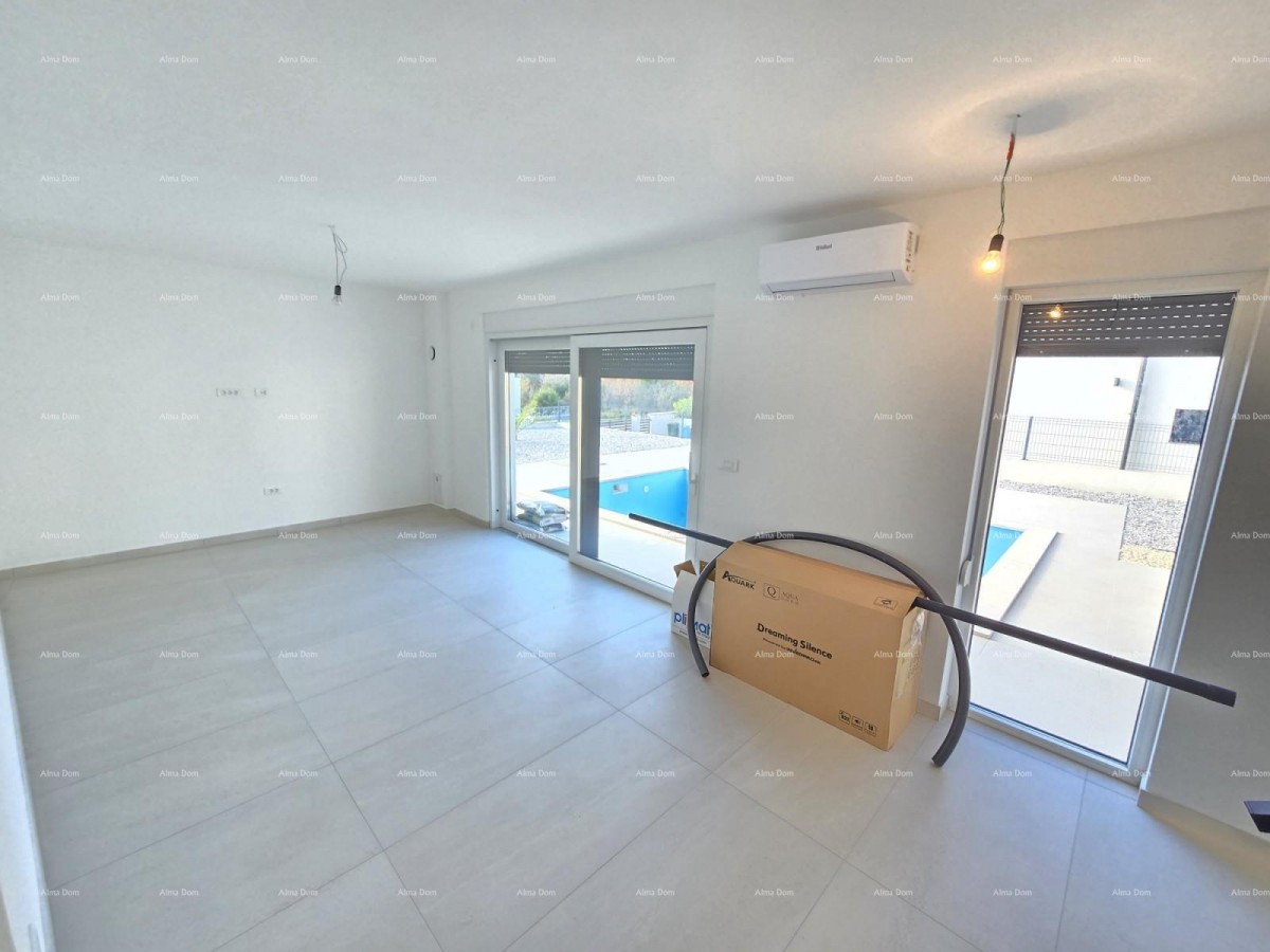 1 km do centra Medulina. Prodaja nove hiše s bazenom na odlični lokaciji, blizu morja! 32