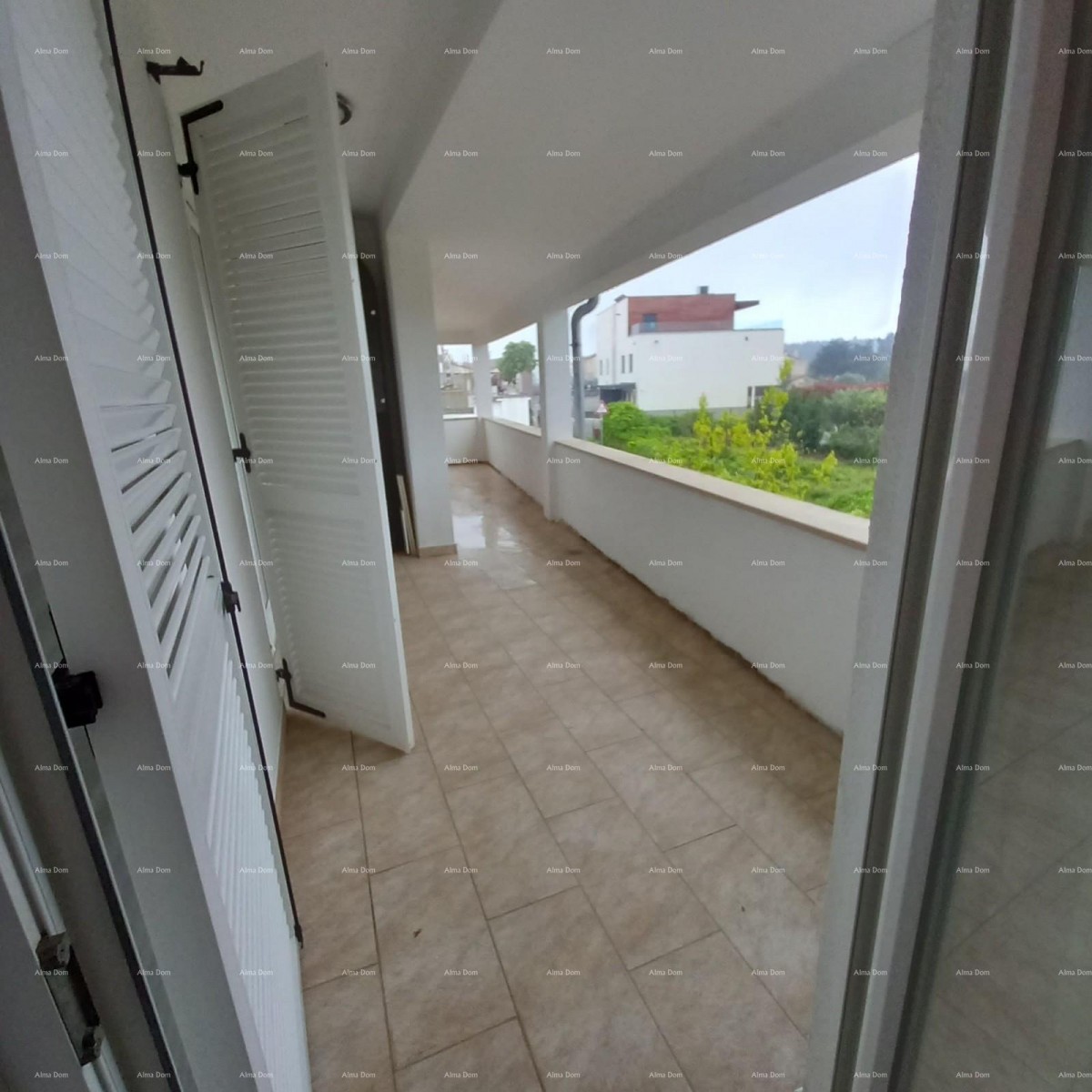 FOR SALE – House with Two Separate Apartments, Premantura 16