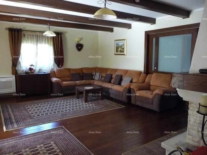 Продается большой и красивый дом в Умаге 4