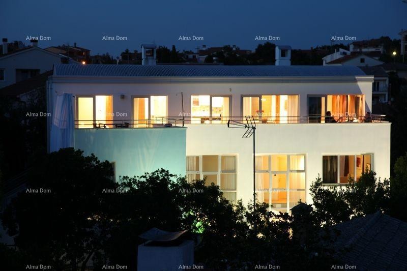 Na prodaju – Luksuzna vila 60 m od morja, Peščena uvala 22