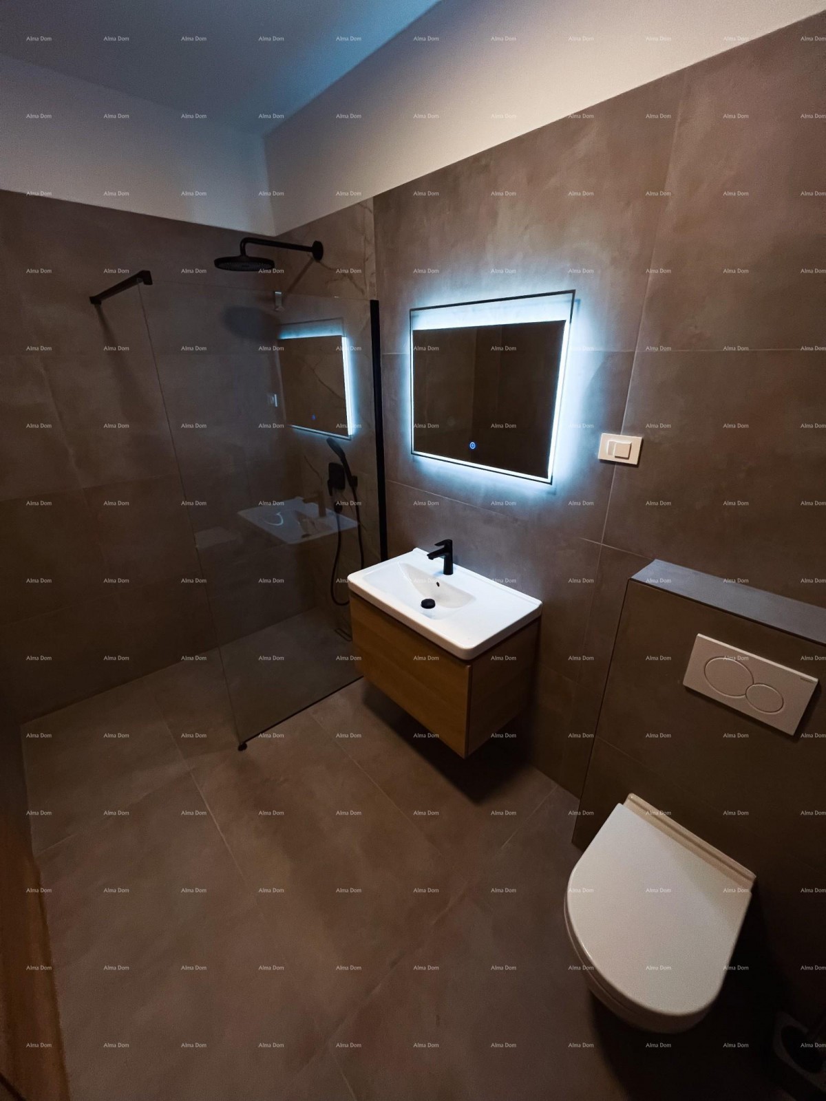 Продажа нового, современного двухэтажного дома с бассейном в непосредственной близости от моря, Помер! 13