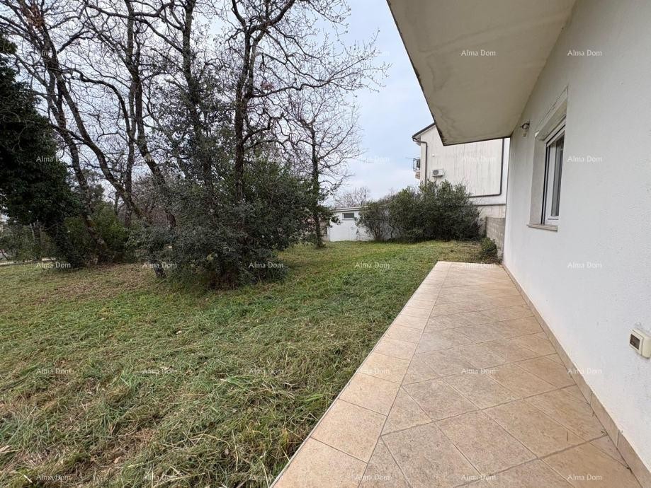 UMAG, apartment, two-story with a large yard of 1300 m2. The property has a usage permit. 14