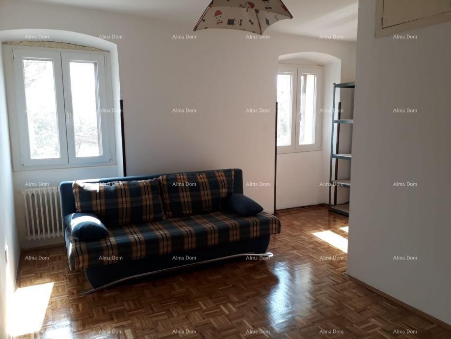 Prodajemo kamenu kuću u centru Brtonigle! 12