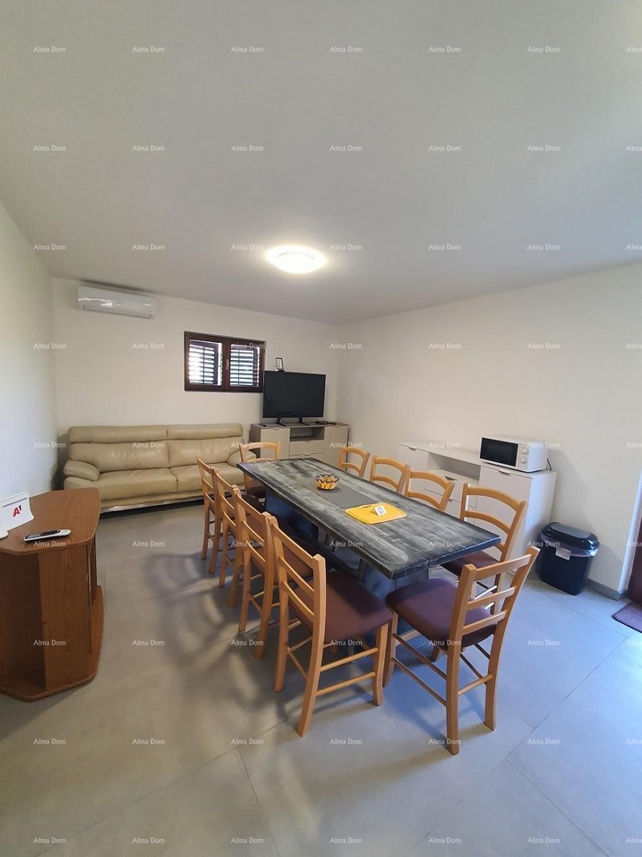 Labin  3-storey house with 3 apartments at a realistic price. 9