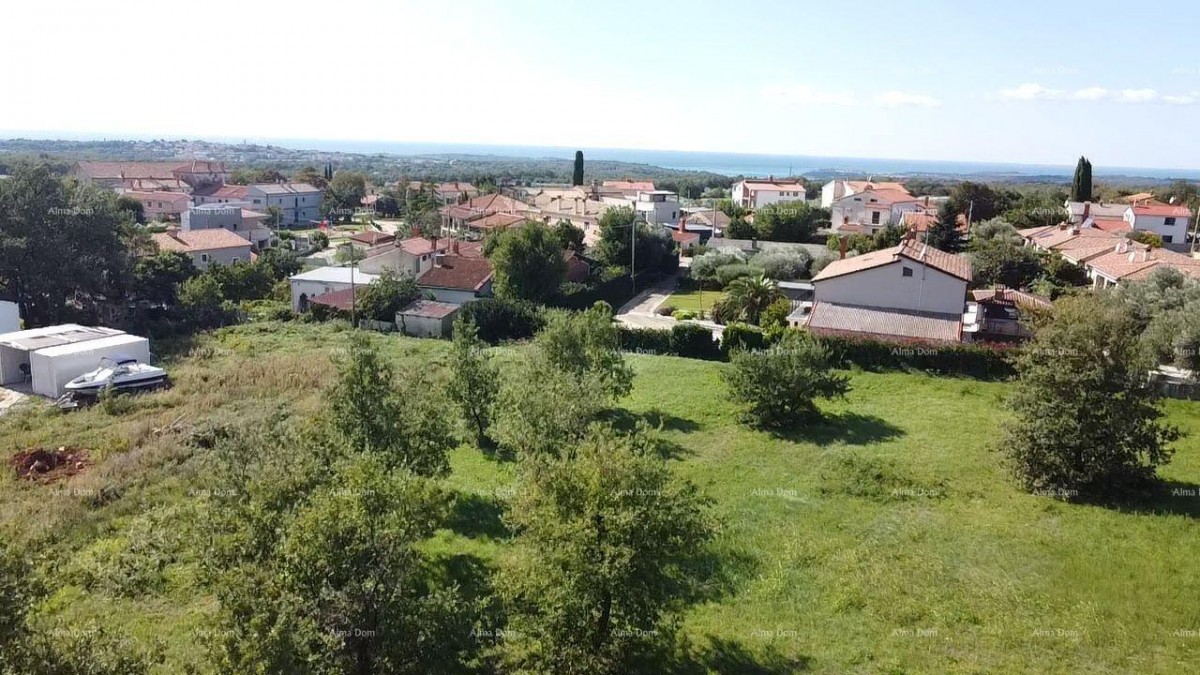 Prodaja- građevinsko zemljište, površine od 1276 m² s pogledom na more, Kaštelir! 1