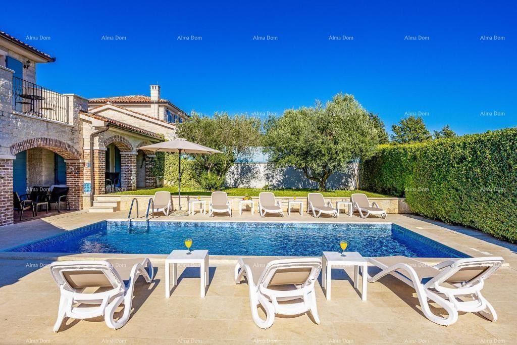 Продам красивую, роскошную истрийскую виллу в привлекательном месте, Пошеси, Медулин! 1