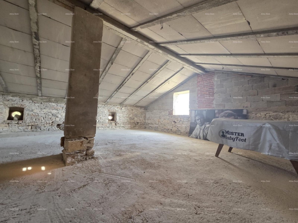 KUĆA U MUTVORANU – 300+ m² IN ZEMLJIŠČE 2.980 m² 16