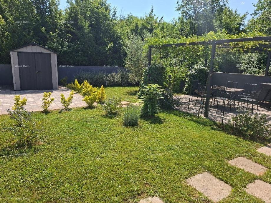 Apartment 136 m2 on three levels with garden – surroundings of Poreč 1
