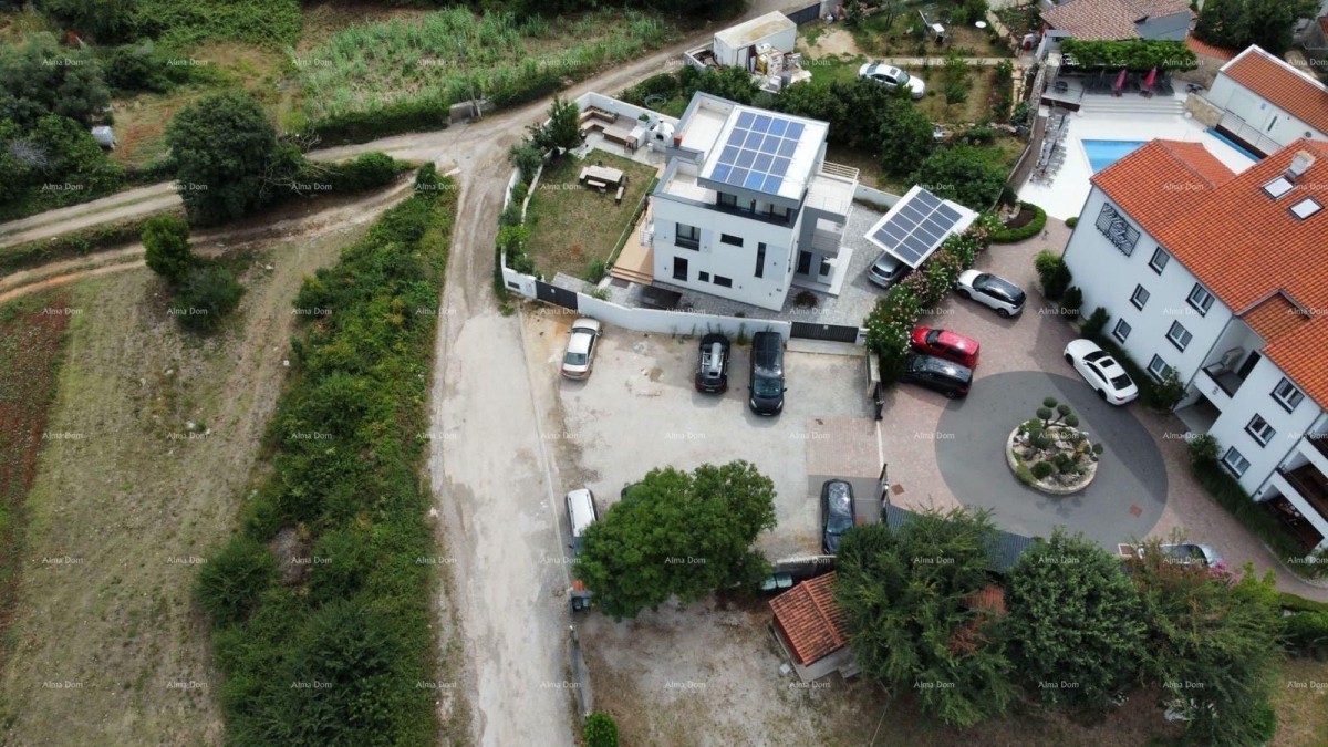 Moderna vila v Istri s pogledom na morje, strešno teraso in urejenim vrtom – 800 m od plaže 18