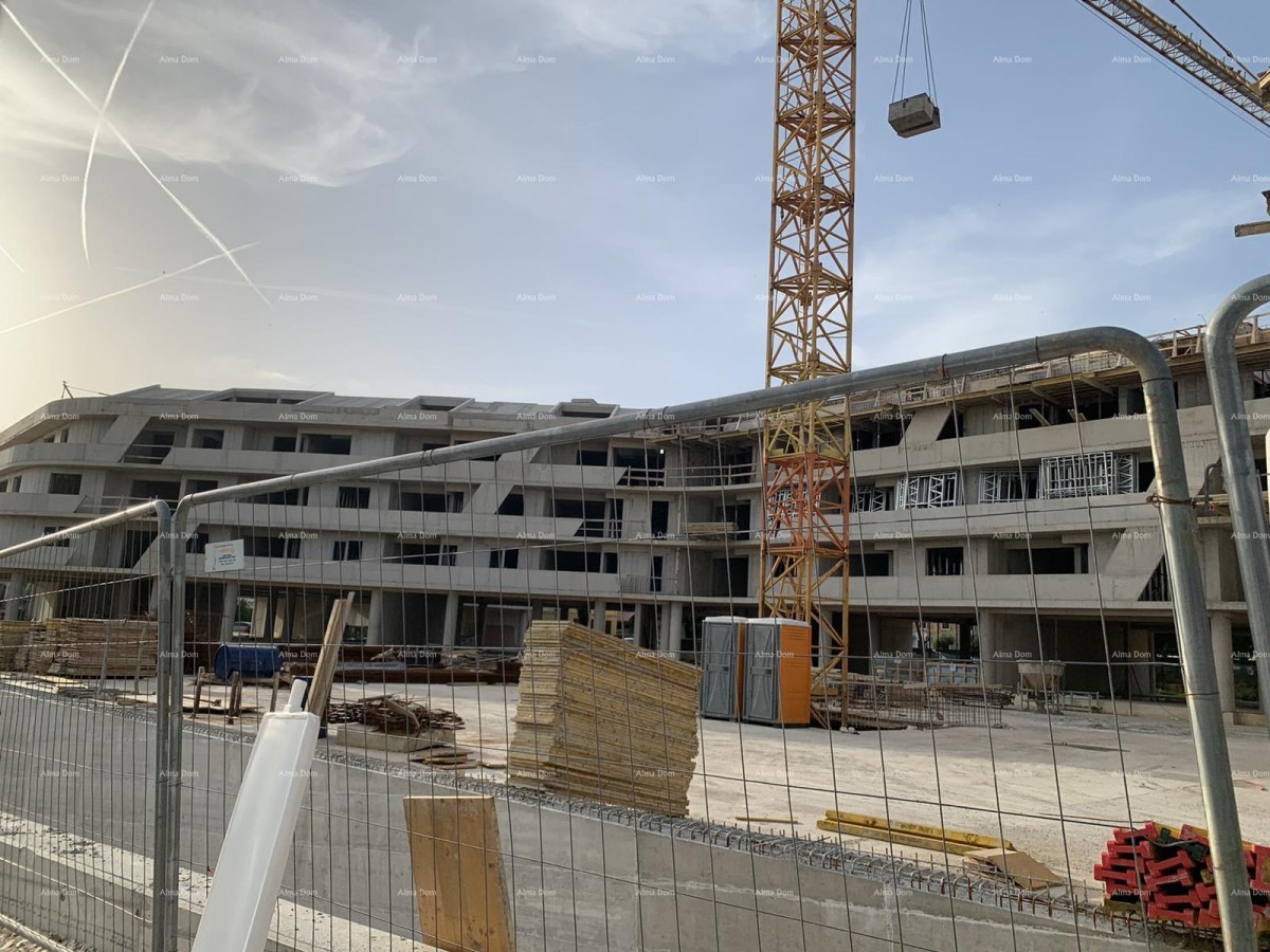 Poreč, stanovanjsko poslovni objekt v gradnji s stanovanji in podzemnimi garažami 9
