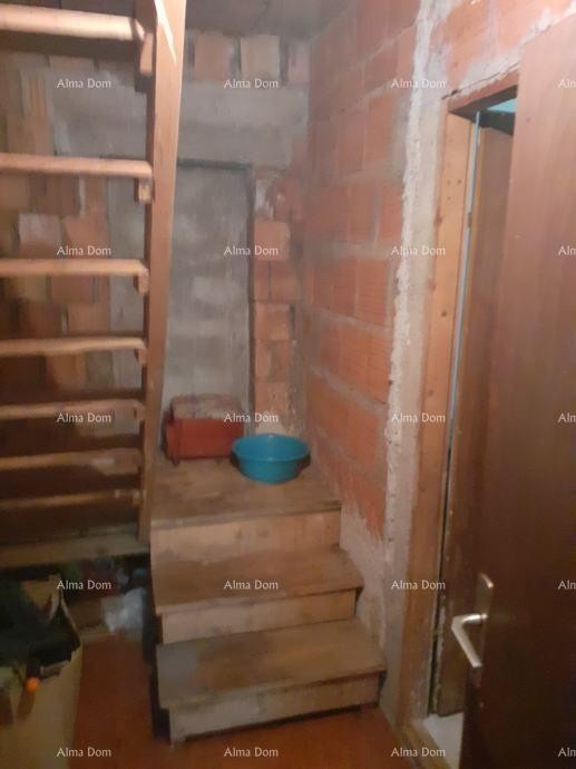 Prodaja hiše z dvema gradbenima parcelama – Tinjan 12