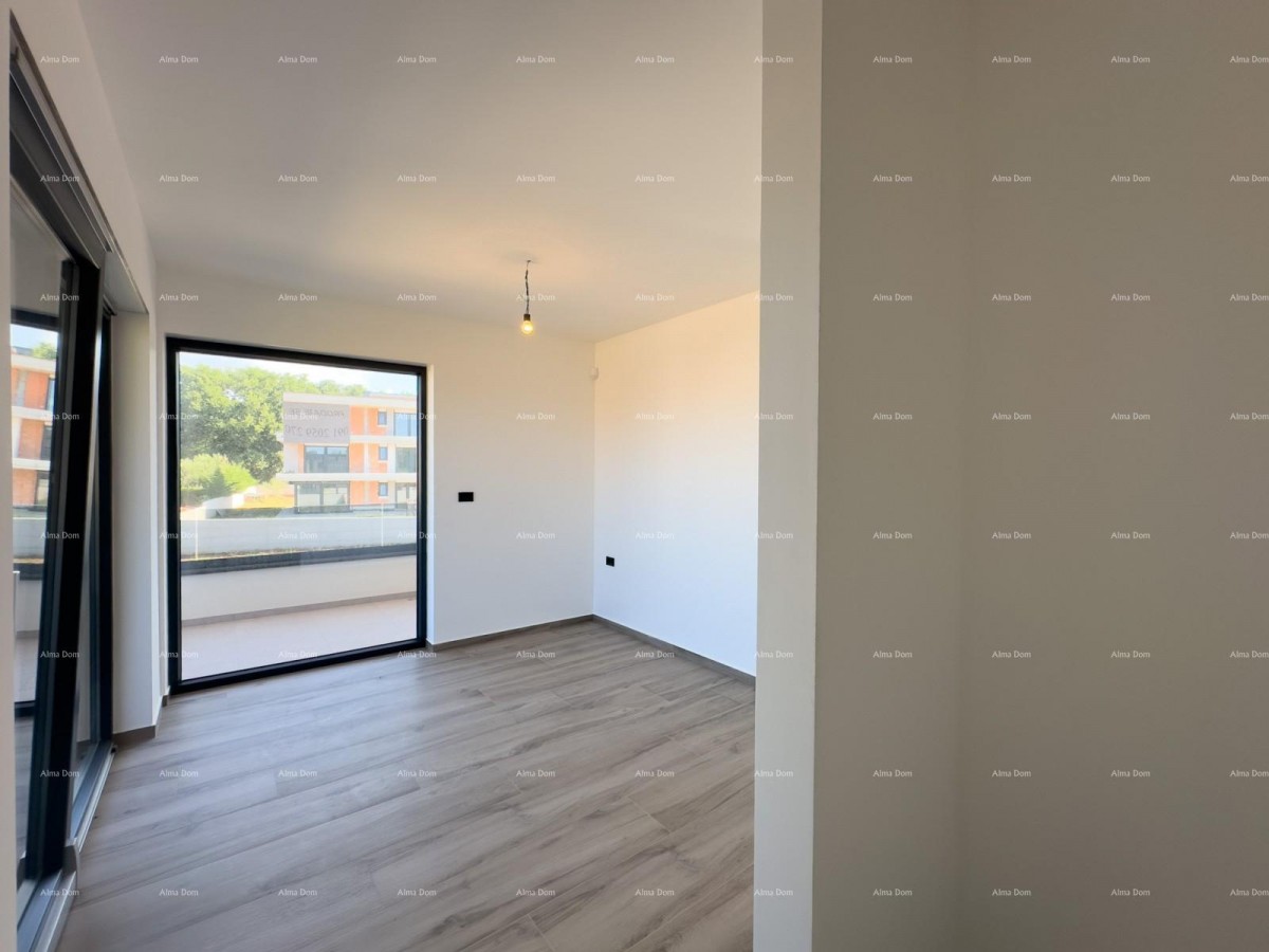 We are selling a semi-detached villa with a pool and a garage 33