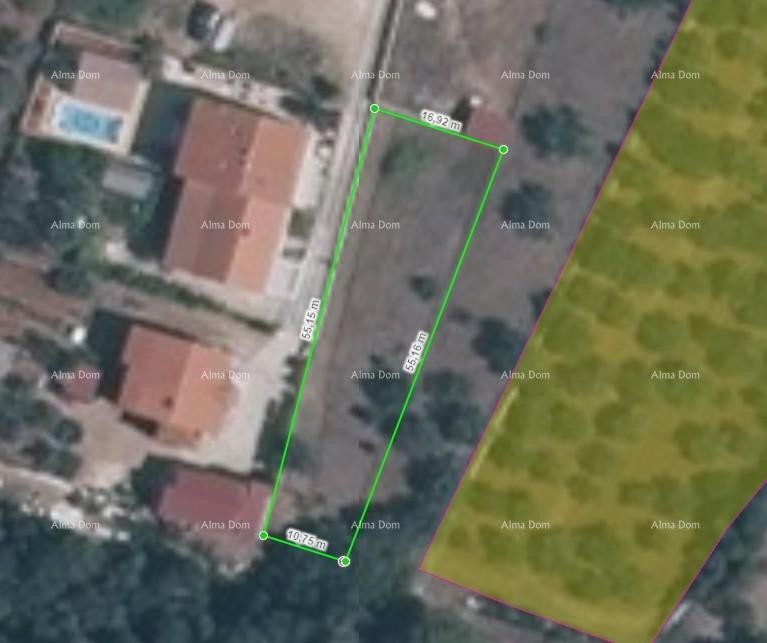 Building land 750m2 in Pula. 1