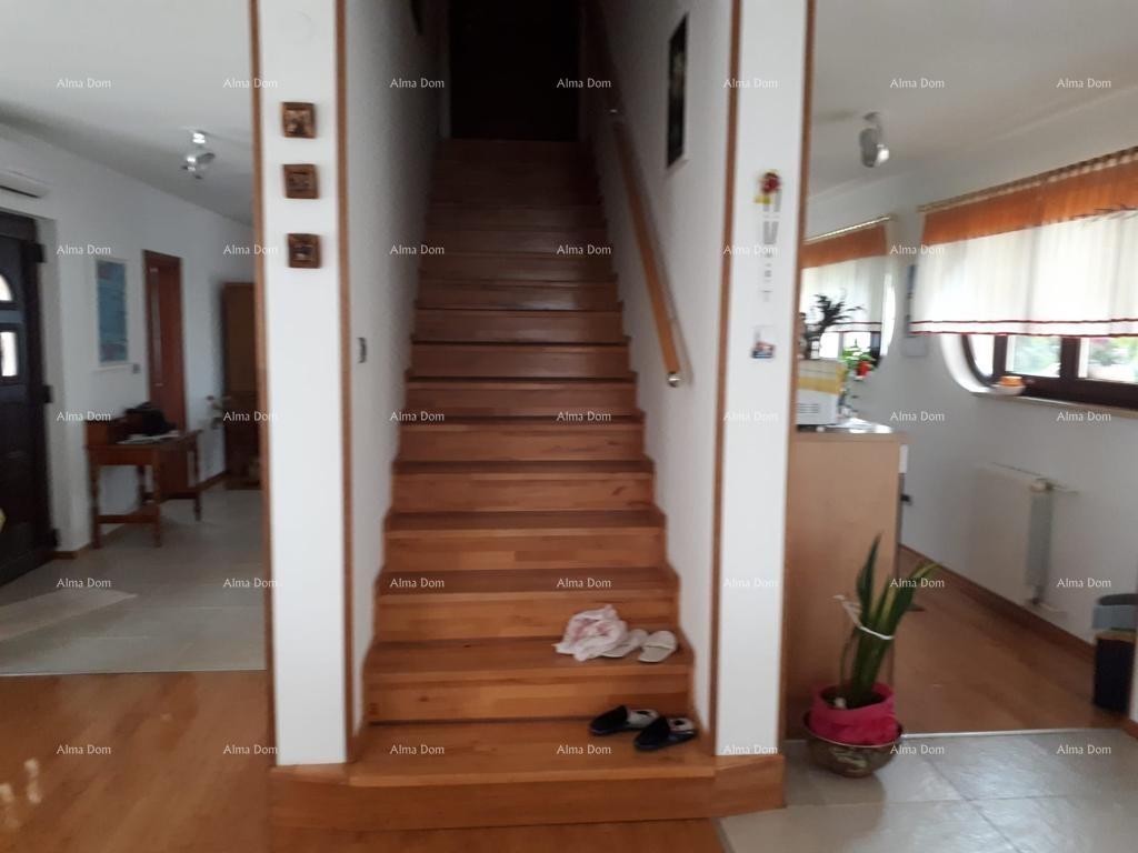 Samostojna hiša, Banjole 14