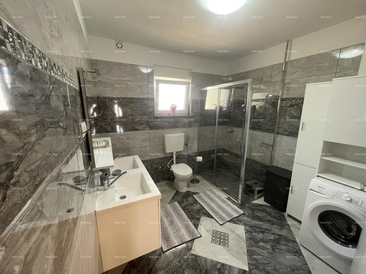 Prizemnica s velikim vrtom 16