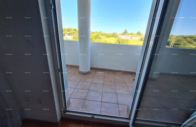 For sale: Apartment in an excellent location in Pula-Veruda, close to the sea!