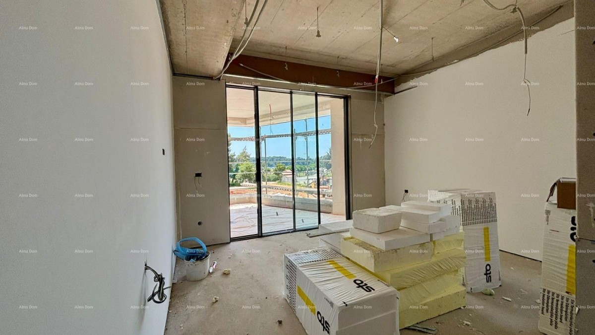 Продается современная вилла в Ровине 45