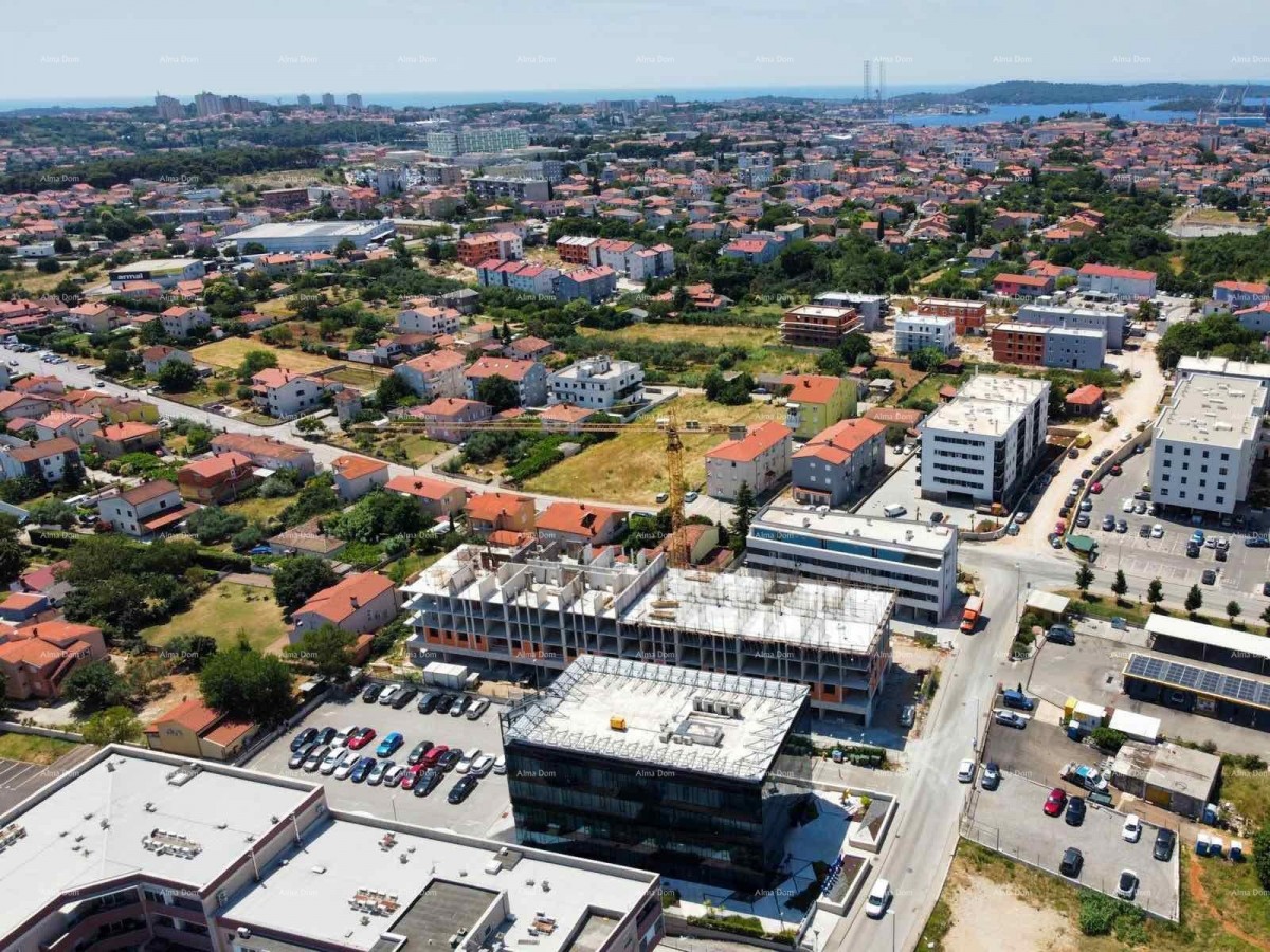 Pula! Večstanovanjska, moderna zgradba z dvigalom, blizu centra. S43 15