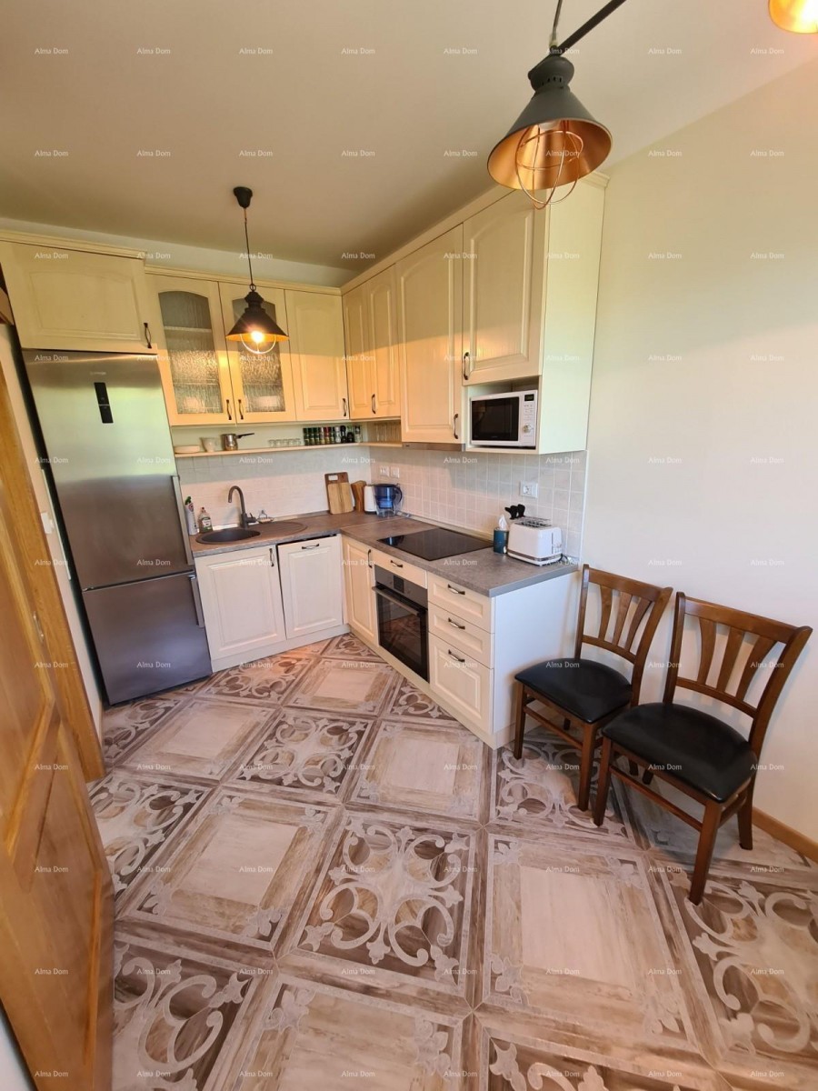 Three-storey apartment with a roof terrace! 100 meters from the sea. 15
